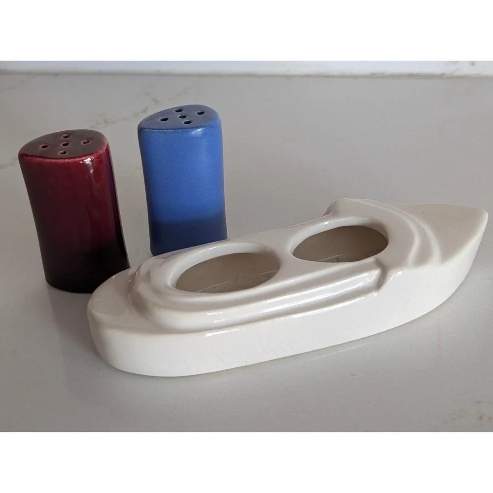 Vintage USA Pottery 566 Boat Salt and Pepper Shakers Set Blue Maroon Nautical